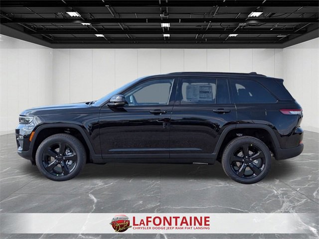 New 2025 Jeep Grand Cherokee Limited w/ Black Appearance Package image 2