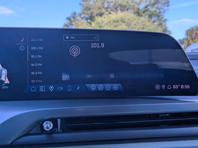 New 2026 Cadillac Vistiq Luxury AWD/4WD image 20