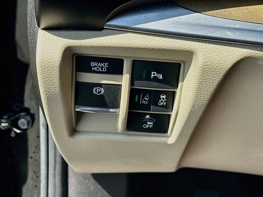 Used 2020 Acura MDX w/ Technology Package AWD/4WD image 10
