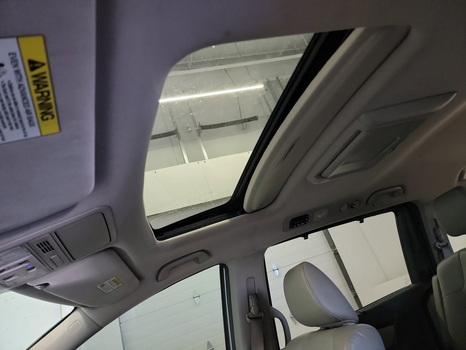Used 2016 Honda Odyssey EX-L image 24