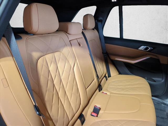 Used 2024 BMW X5 xDrive50e w/ M Sport Package AWD/4WD image 21