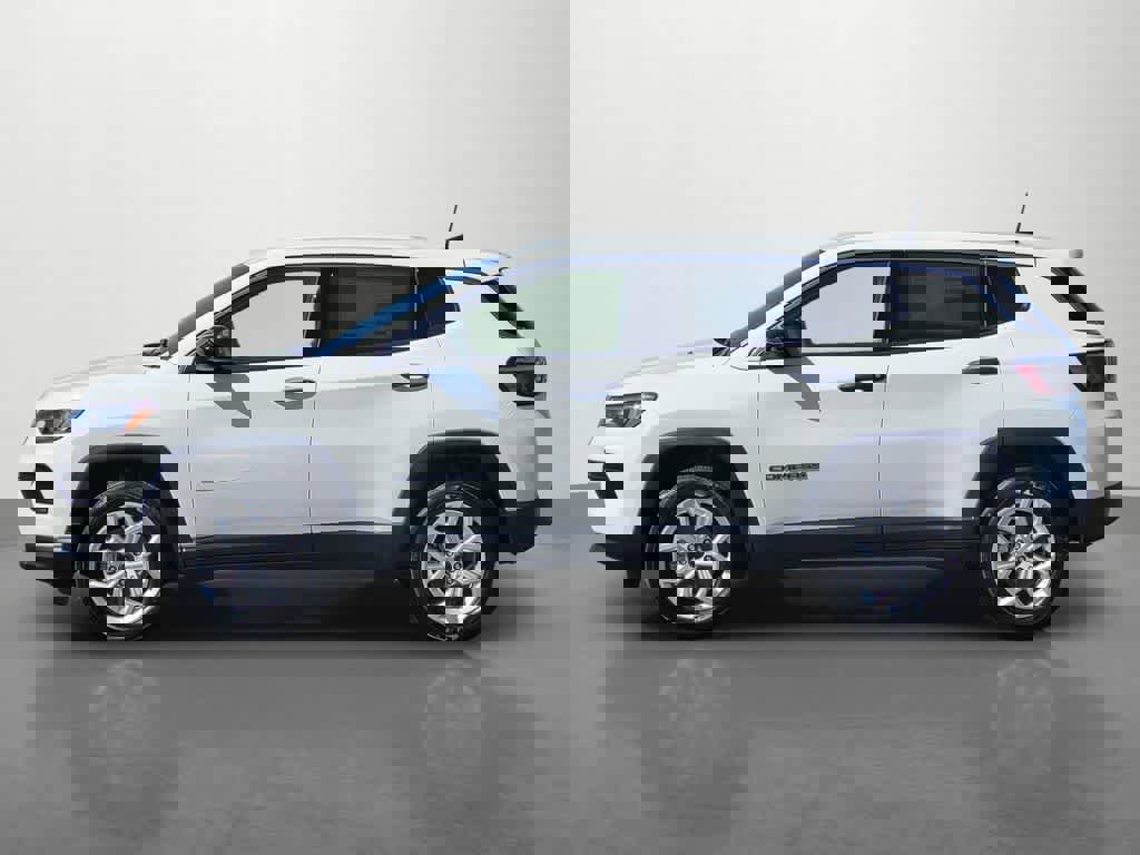 New 2025 Jeep Compass Sport image 3