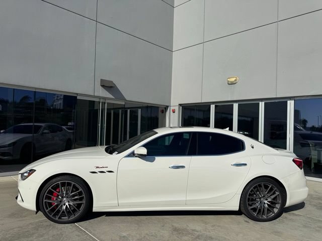 Certified 2022 Maserati Ghibli Modena Q4 AWD/4WD image 5