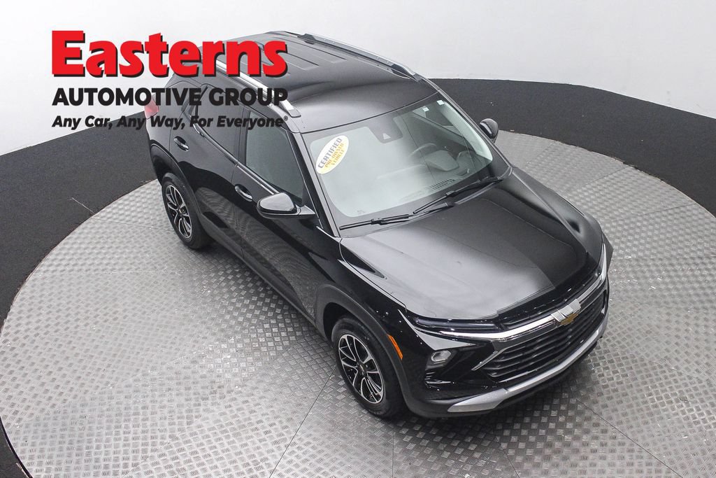 Used 2026 Chevrolet TrailBlazer LT w/ LT Cold Weather Package AWD/4WD image 3
