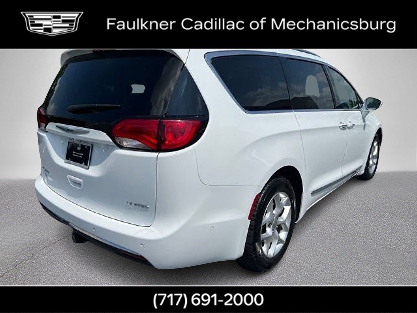 Used 2020 Chrysler Pacifica Limited w/ Advanced Safetytec Group FWD image 6