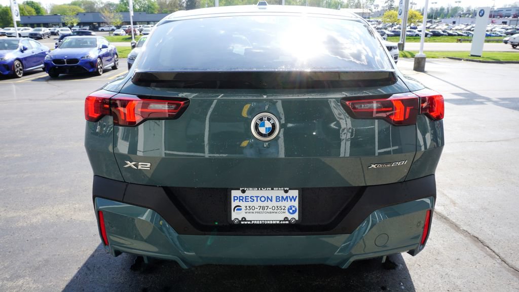 Used 2026 BMW X2 xDrive28i w/ Technology Package AWD/4WD image 4