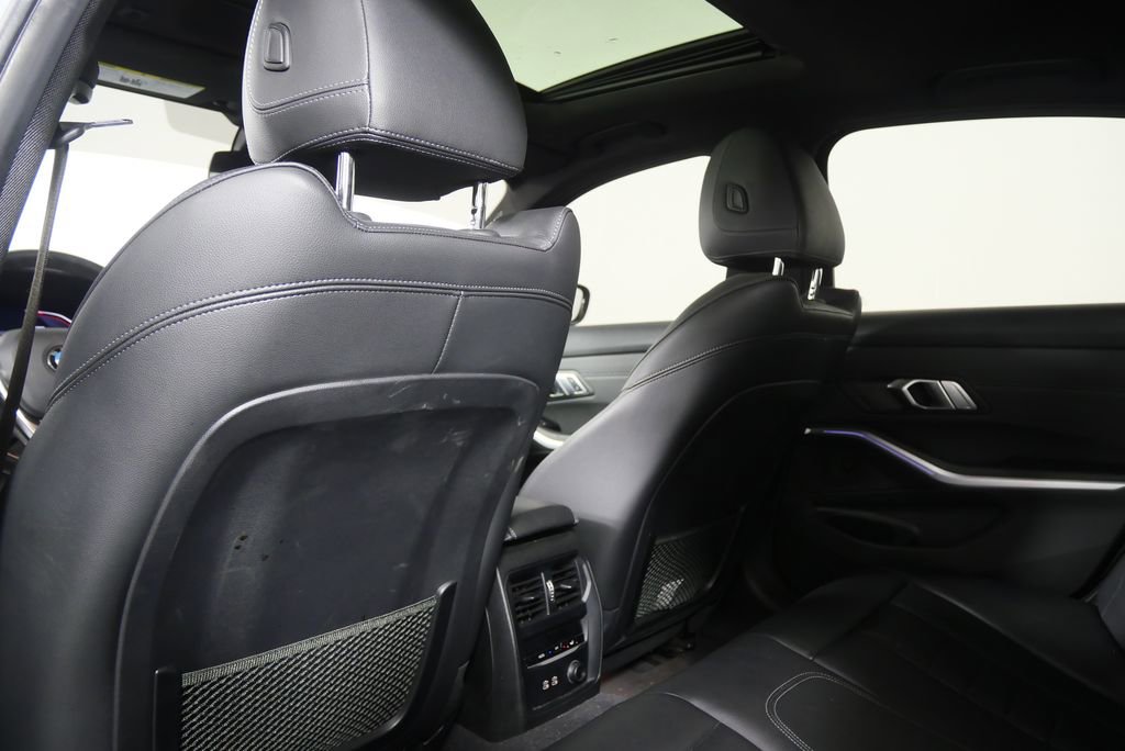 Used 2019 BMW 330i Sedan image 16