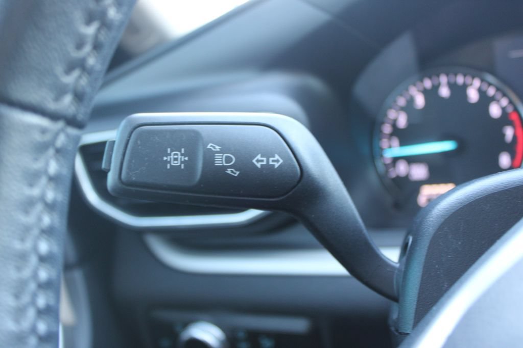 Used 2023 Ford Explorer XLT w/ Equipment Group 202A AWD/4WD image 37