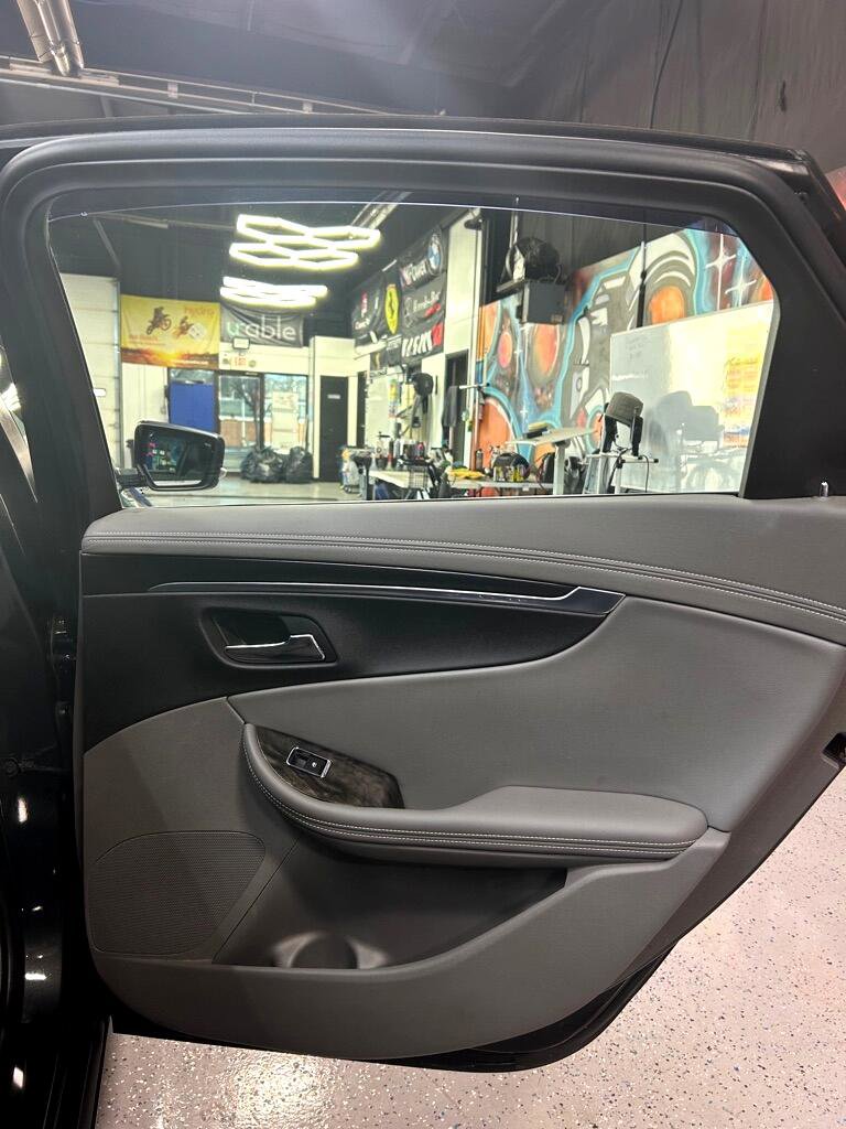 Used 2014 Chevrolet Impala LT w/ Convenience Package image 15