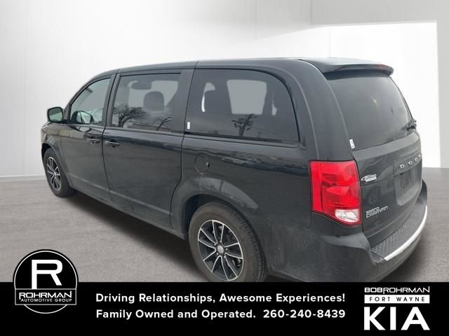 Used 2019 Dodge Grand Caravan GT image 3