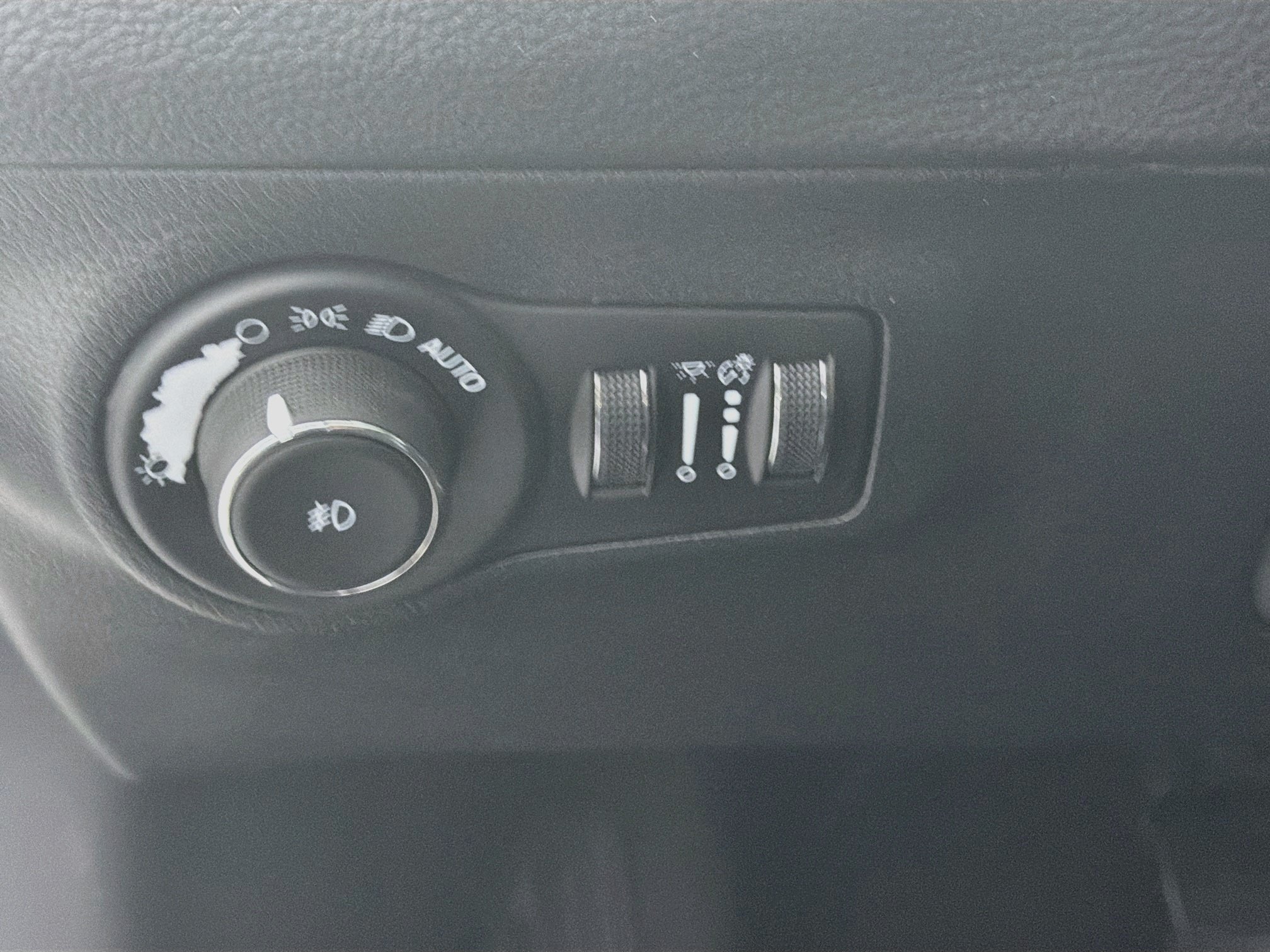 Used 2021 Jeep Compass Latitude FWD image 16