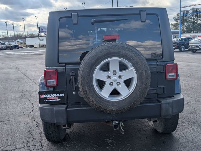 Used 2017 Jeep Wrangler Unlimited Sahara w/ Connectivity Group image 6