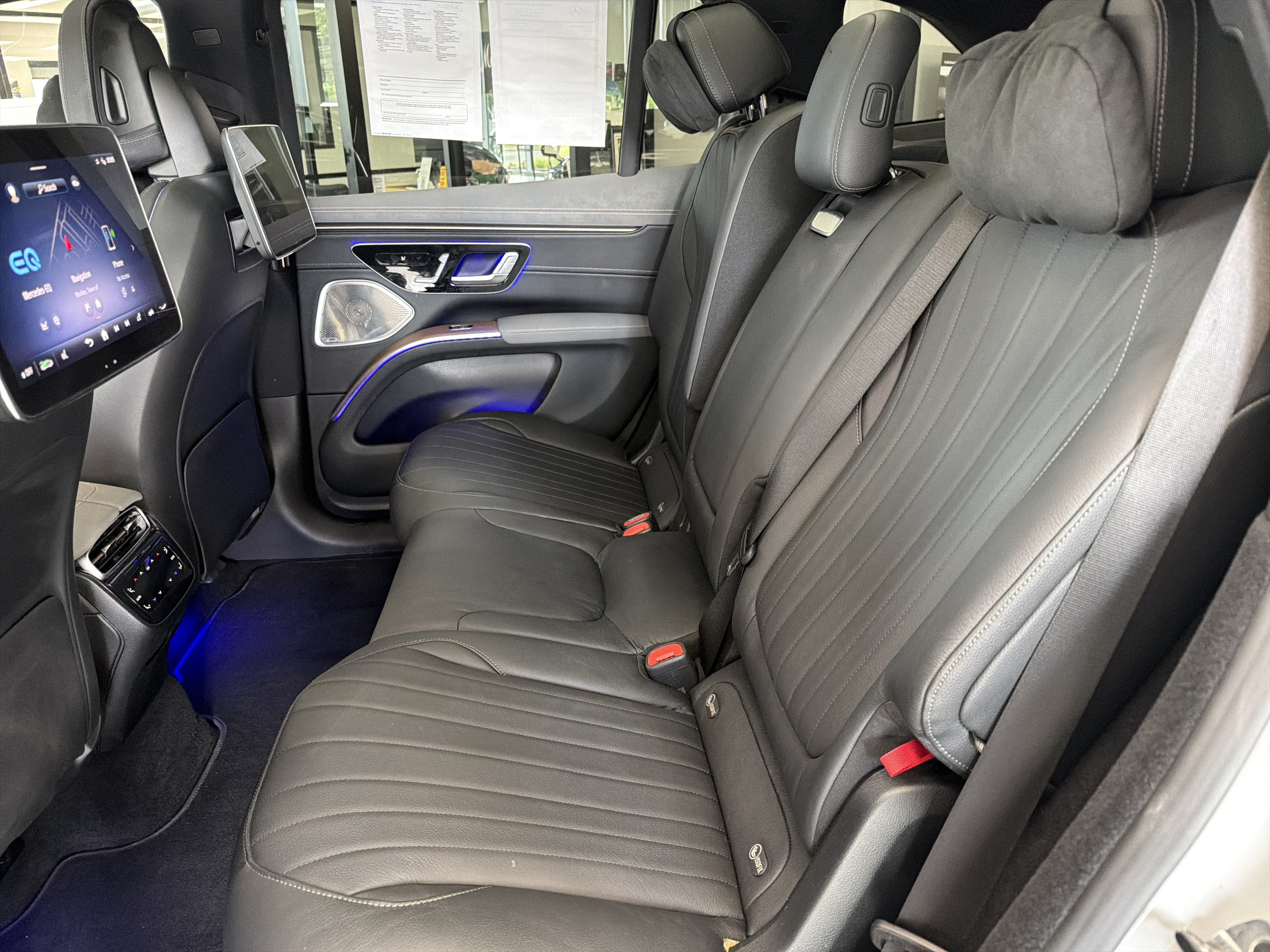 Certified 2023 Mercedes-Benz EQS 580 4MATIC SUV image 24