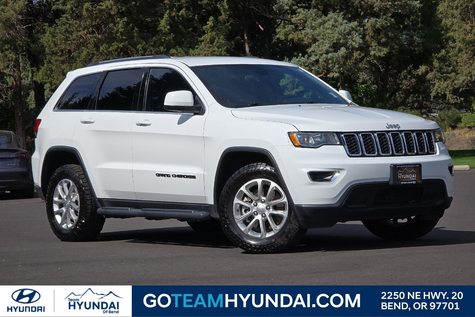 Used 2021 Jeep Grand Cherokee Laredo