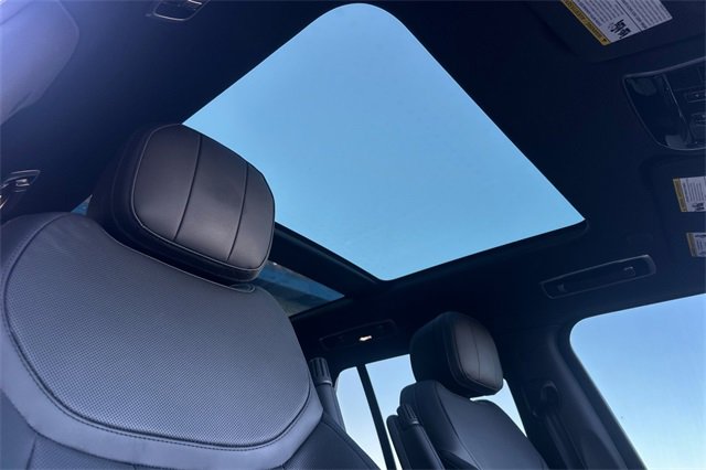 Used 2024 Land Rover Range Rover SE image 21