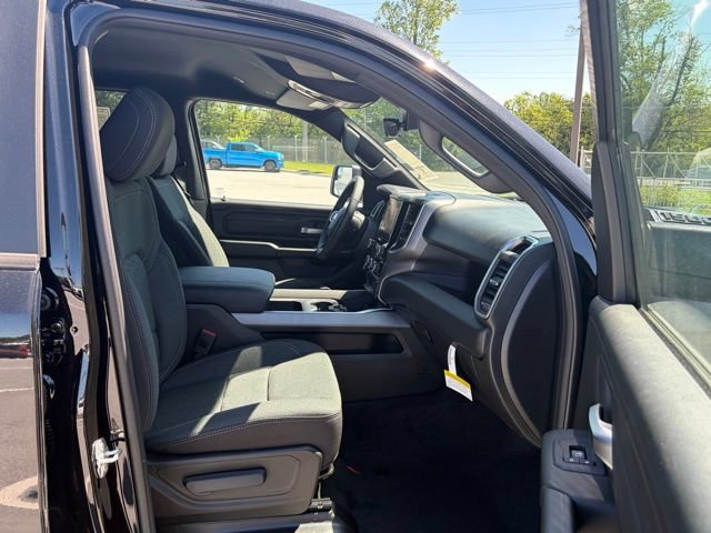 New 2026 RAM 1500 Express AWD/4WD image 25