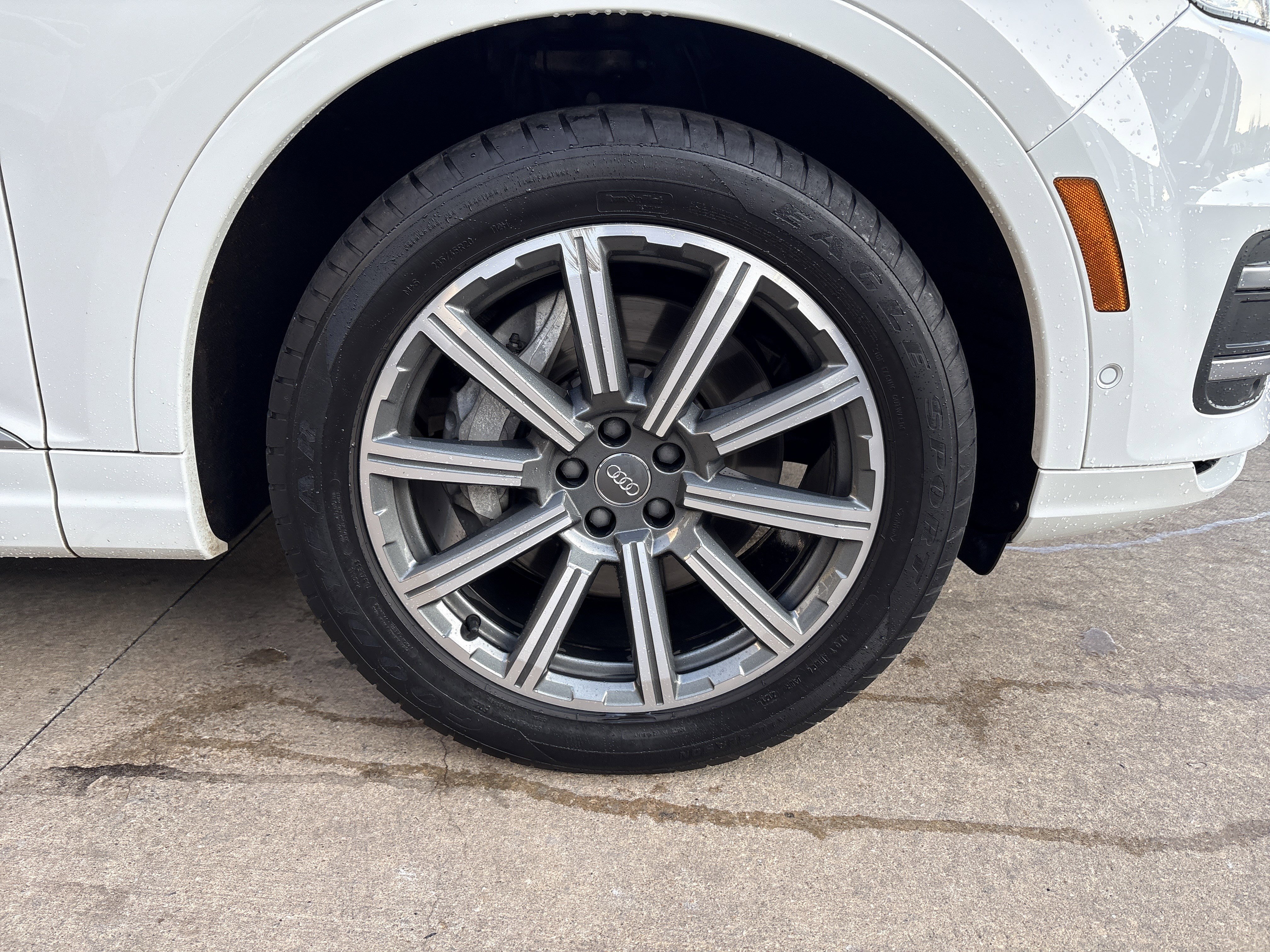 Used 2019 Audi Q7 3.0T Prestige image 13