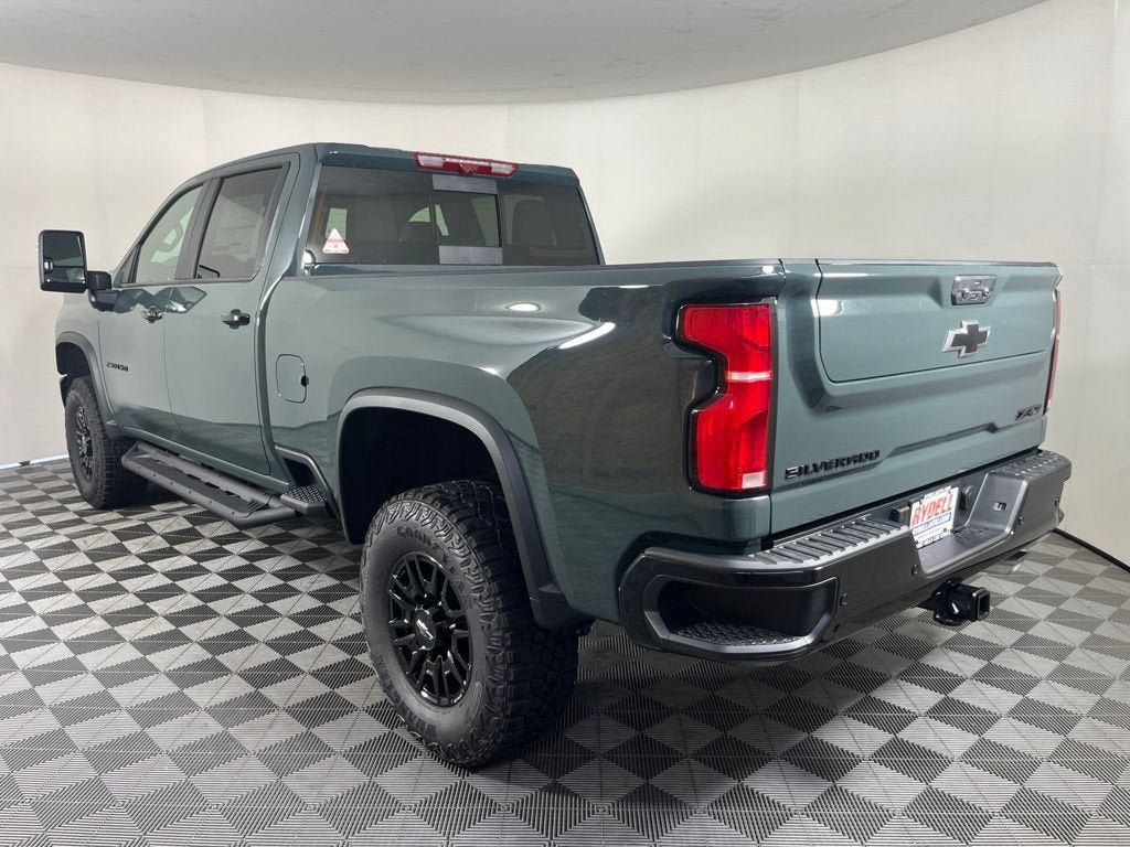 New 2026 Chevrolet Silverado 2500 ZR2 w/ LPO, Dark Essentials Package AWD/4WD image 8