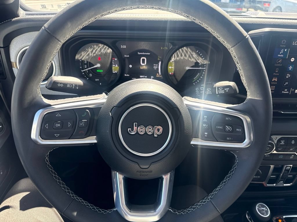 Certified 2025 Jeep Wrangler Unlimited Sahara w/ Safety Group AWD/4WD image 18