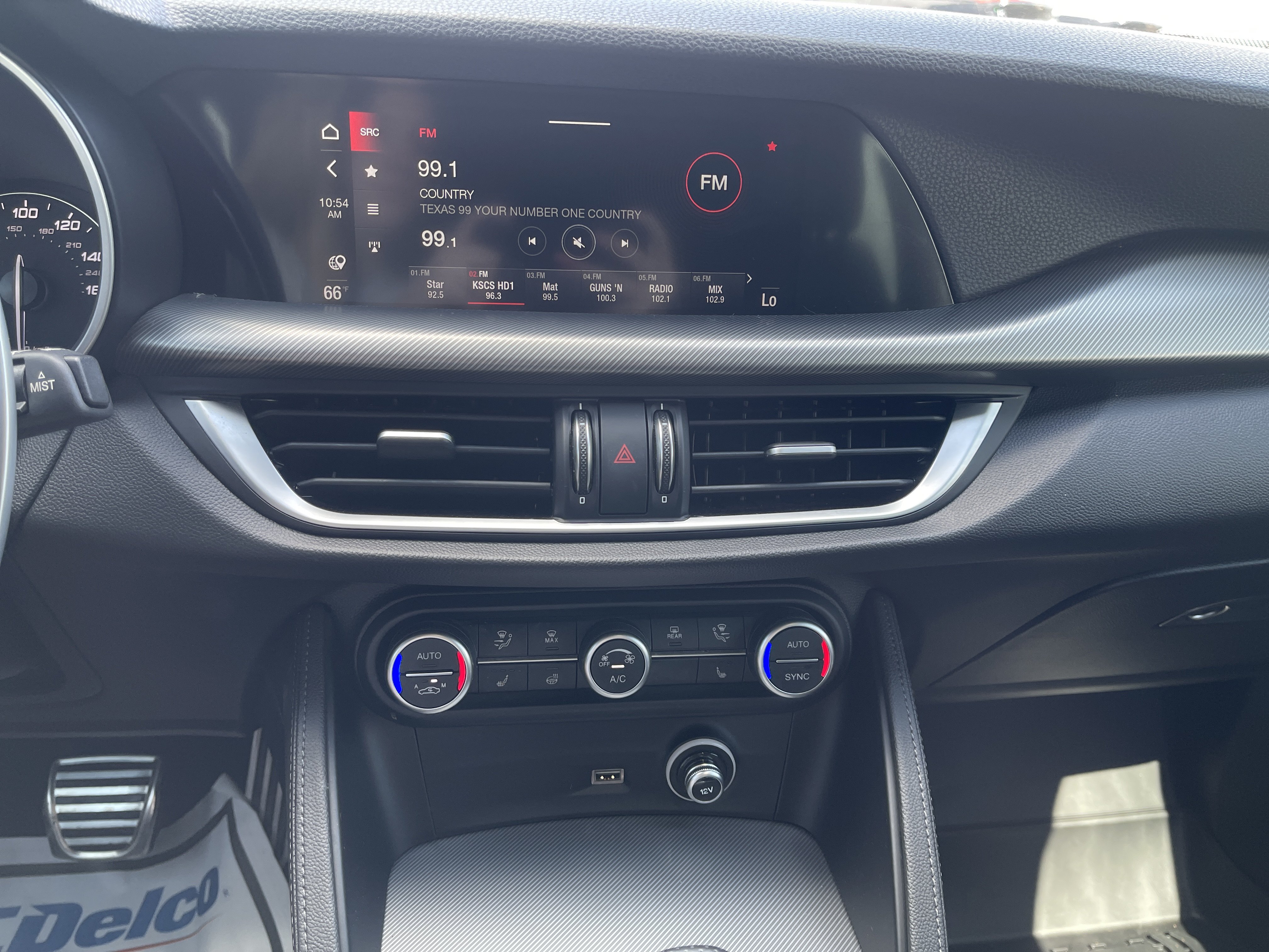 Used 2022 Alfa Romeo Stelvio Veloce AWD/4WD image 22