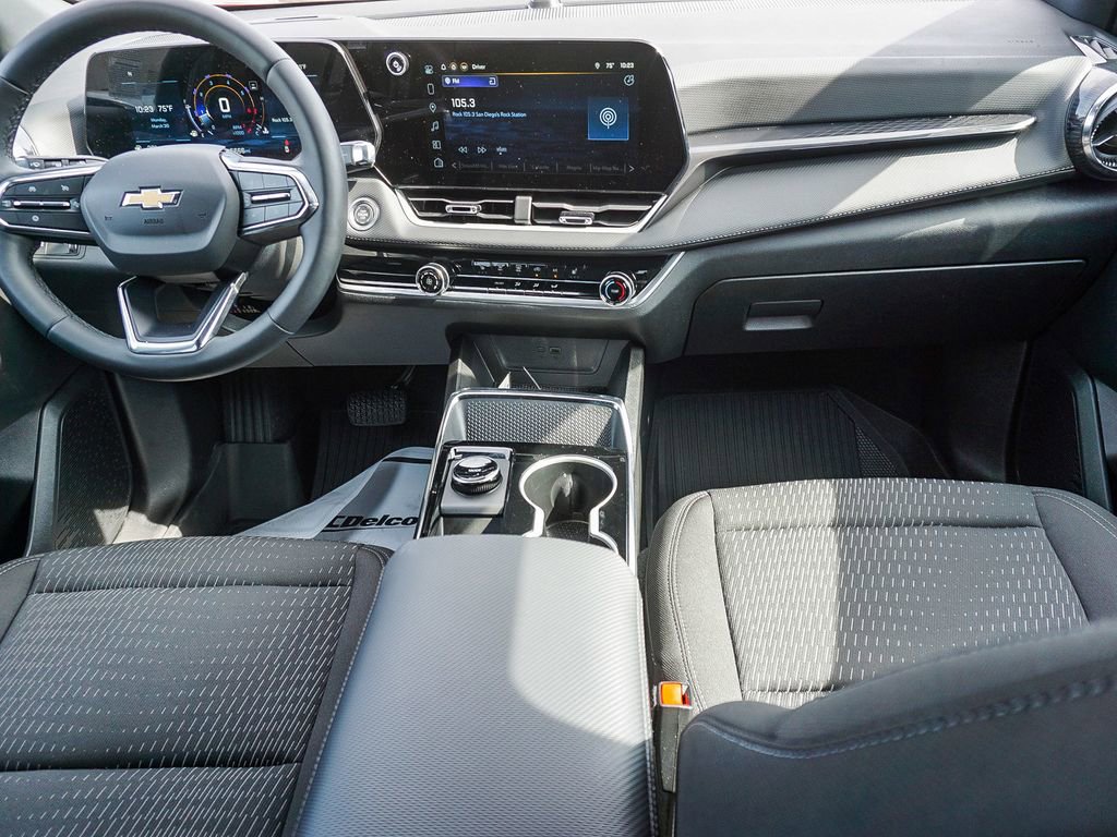 Used 2026 Chevrolet Equinox LT w/ Safety and Technology Package image 14