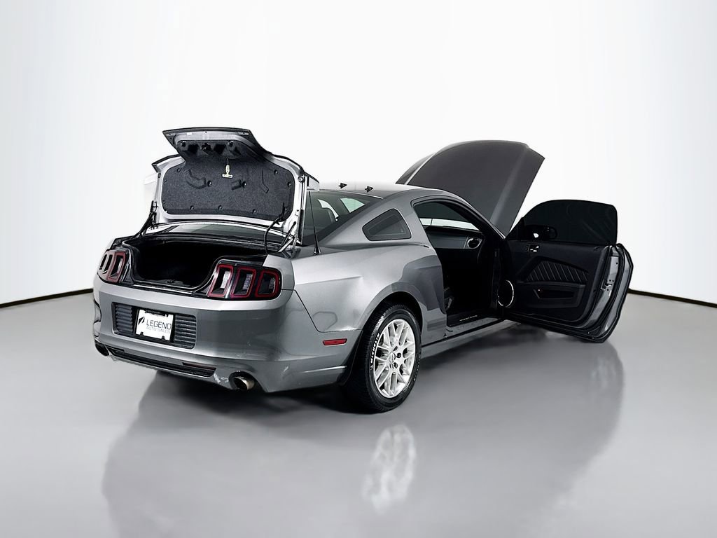 Used 2013 Ford Mustang Premium image 22