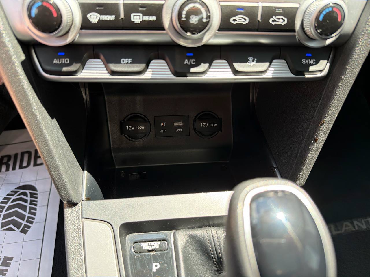 Used 2020 Hyundai Elantra SEL w/ Cargo Package (C1) FWD image 15