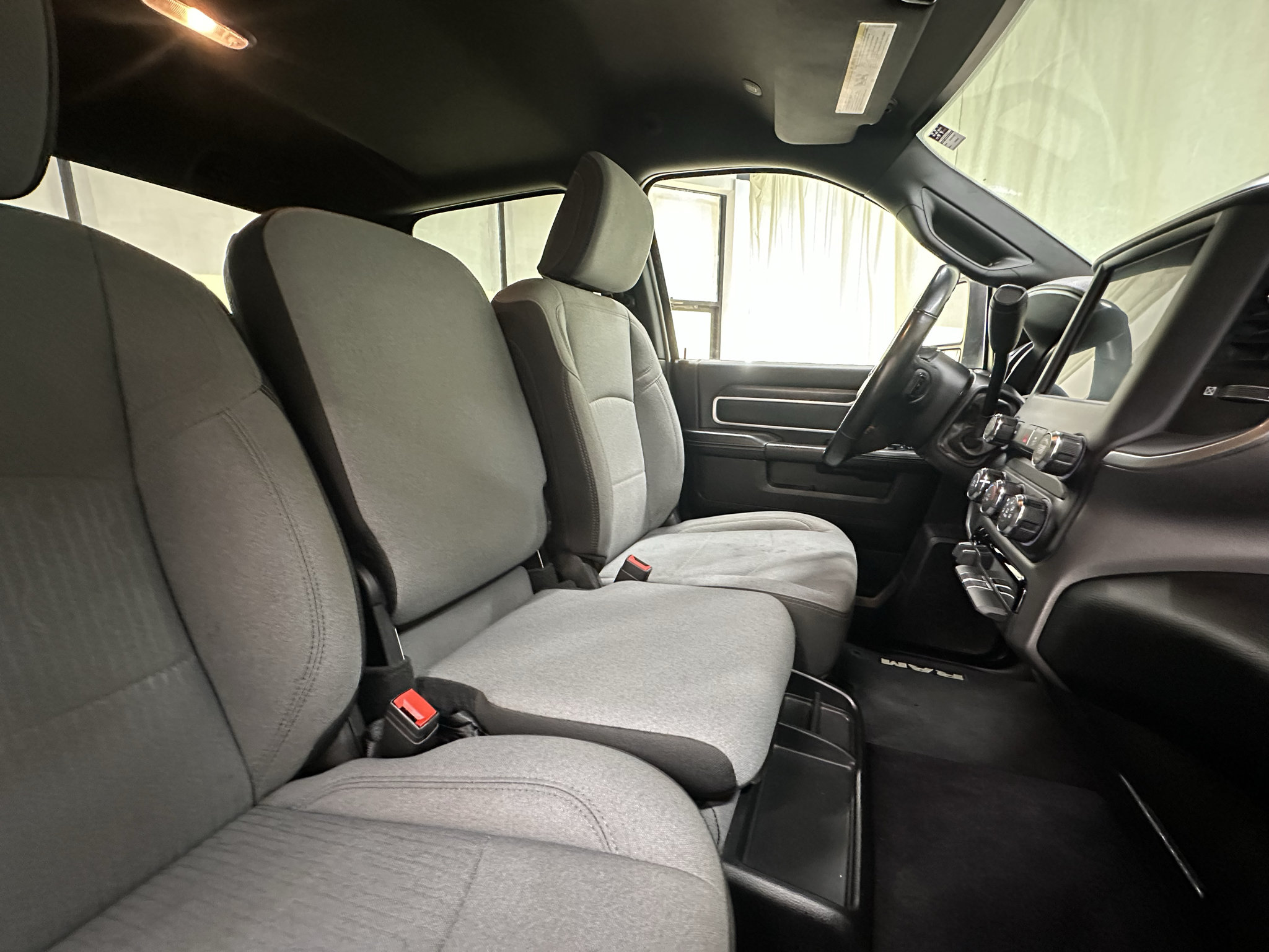 Used 2024 RAM 3500 Big Horn AWD/4WD image 23