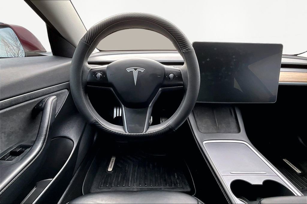 Used 2021 Tesla Model 3 Standard Range Plus RWD image 5