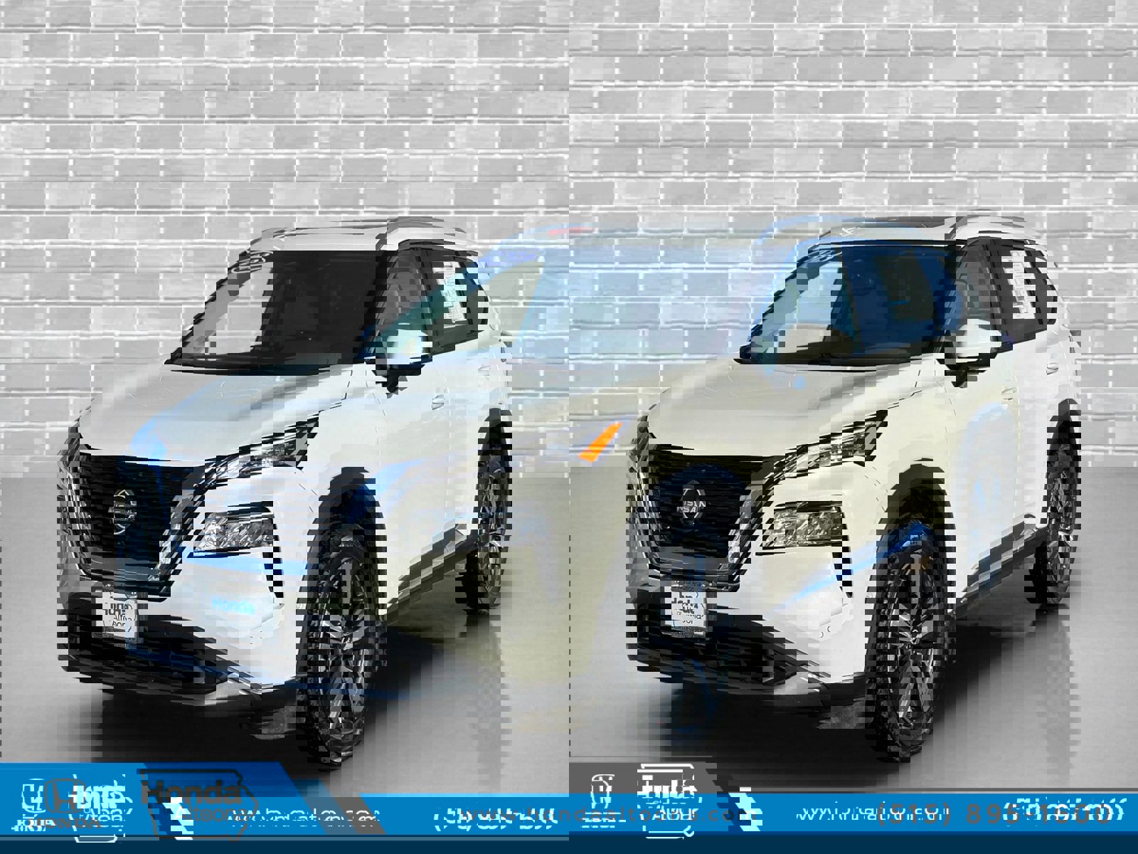 Used 2023 Nissan Rogue SL w/ SL Premium Package image 1