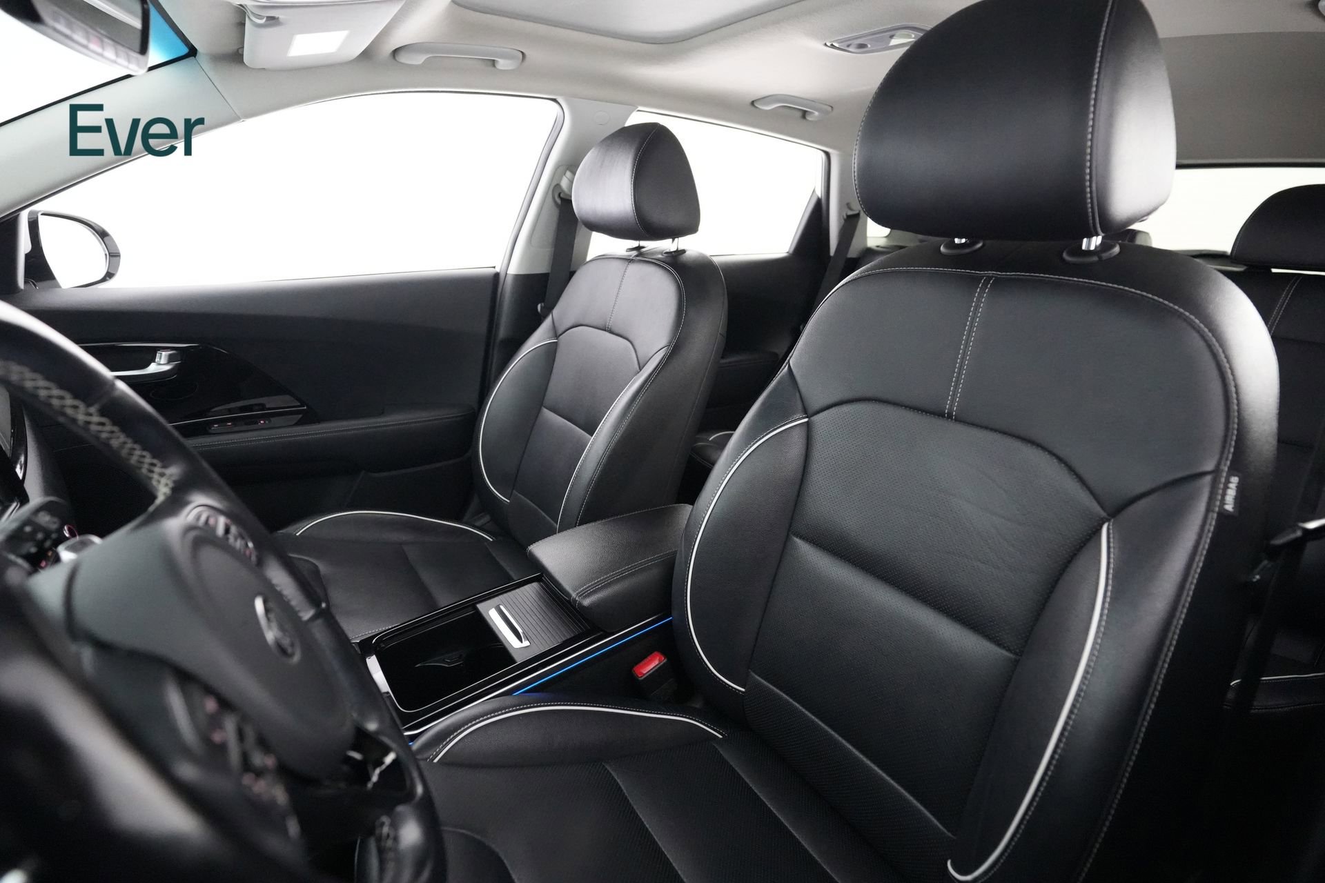 Used 2019 Kia Niro EX Premium w/ EX Premium Launch Package image 4