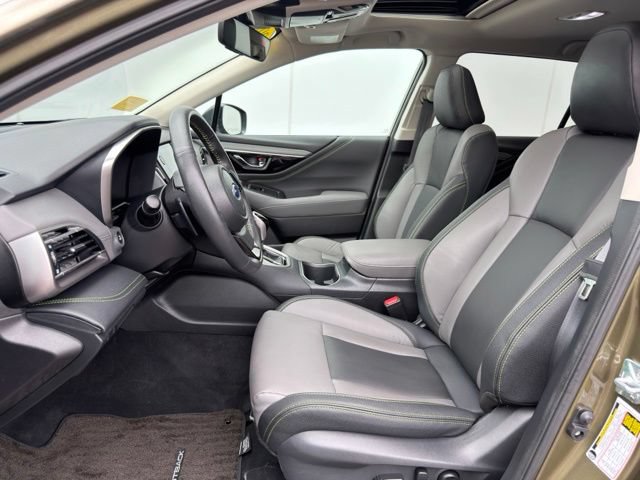 Used 2025 Subaru Outback Onyx Edition AWD/4WD image 24