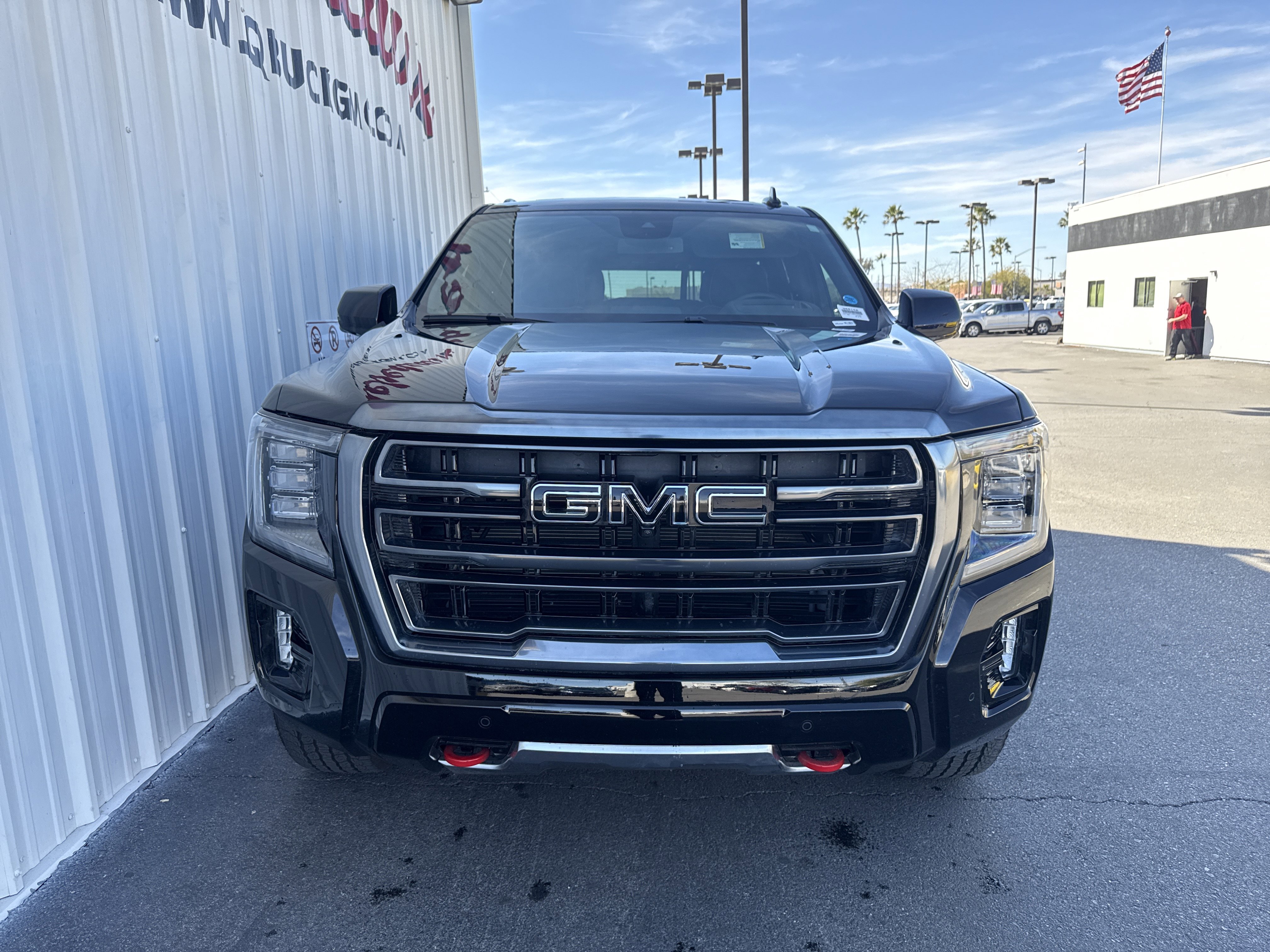 Used 2024 GMC Yukon AT4 w/ AT4 Premium Plus Package image 6