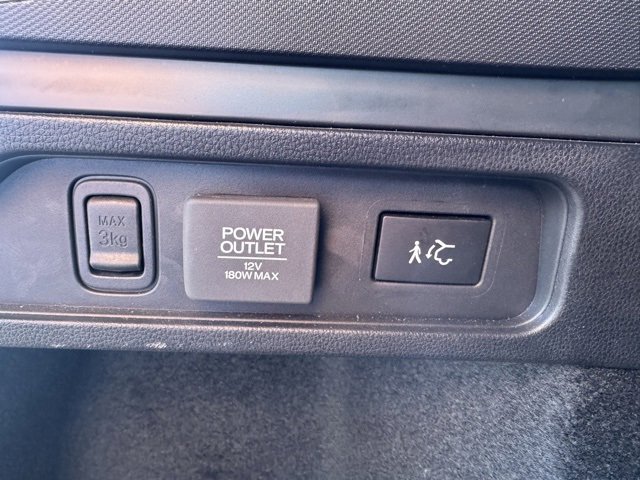 Used 2025 Acura MDX A-Spec image 11