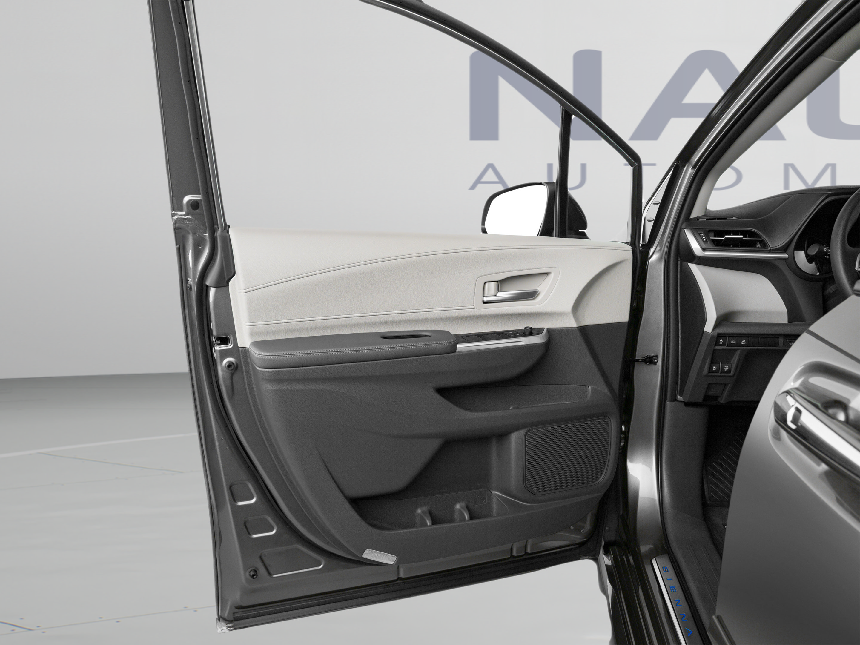 Used 2023 Toyota Sienna XLE FWD image 14