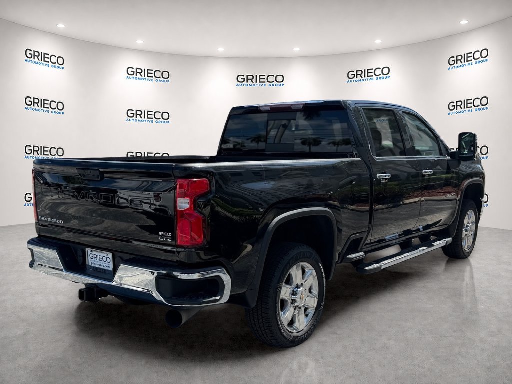 Used 2022 Chevrolet Silverado 2500 LTZ w/ LTZ Convenience Package RWD image 7