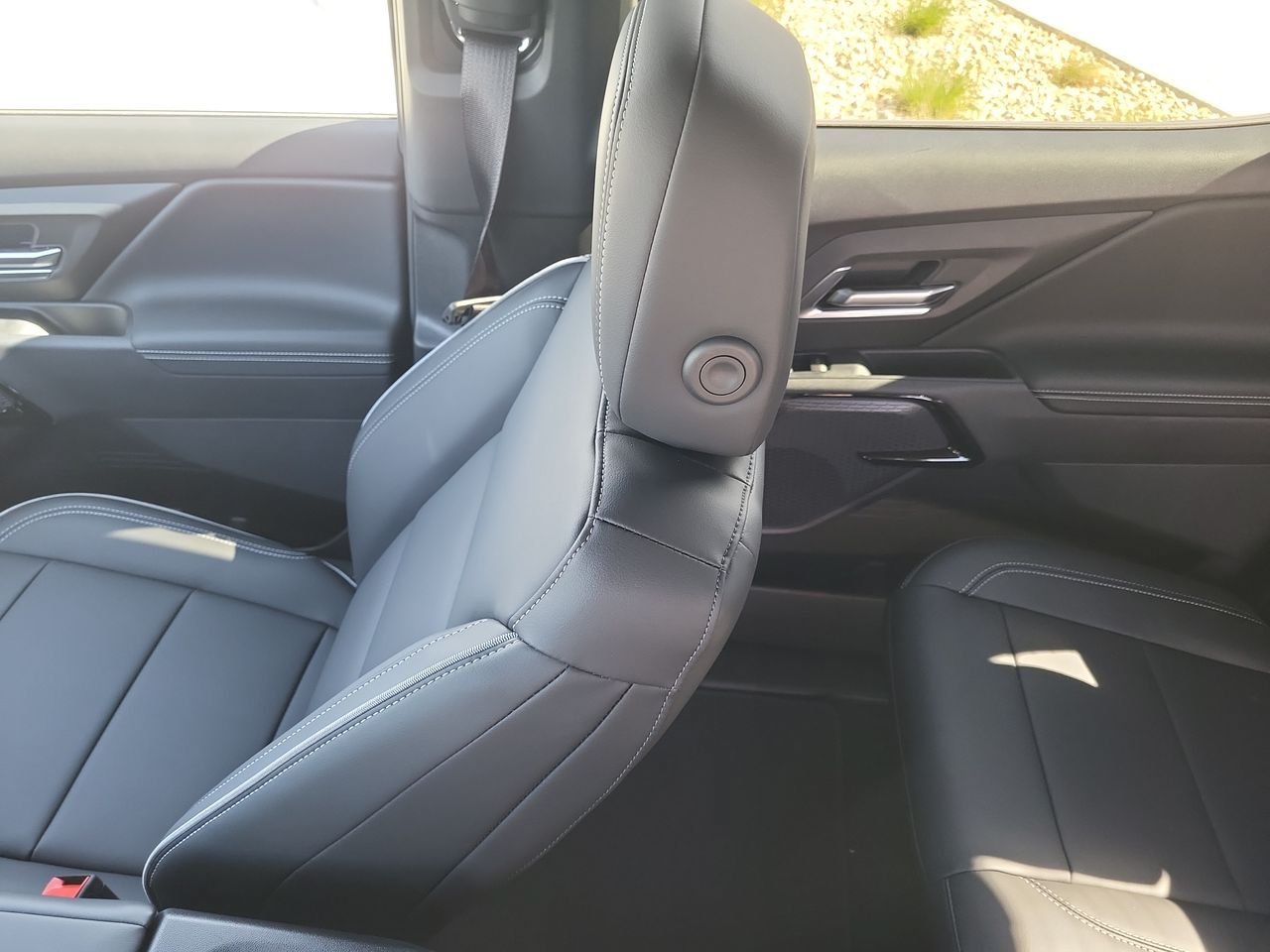 New 2026 Chevrolet Silverado EV LT AWD/4WD image 49