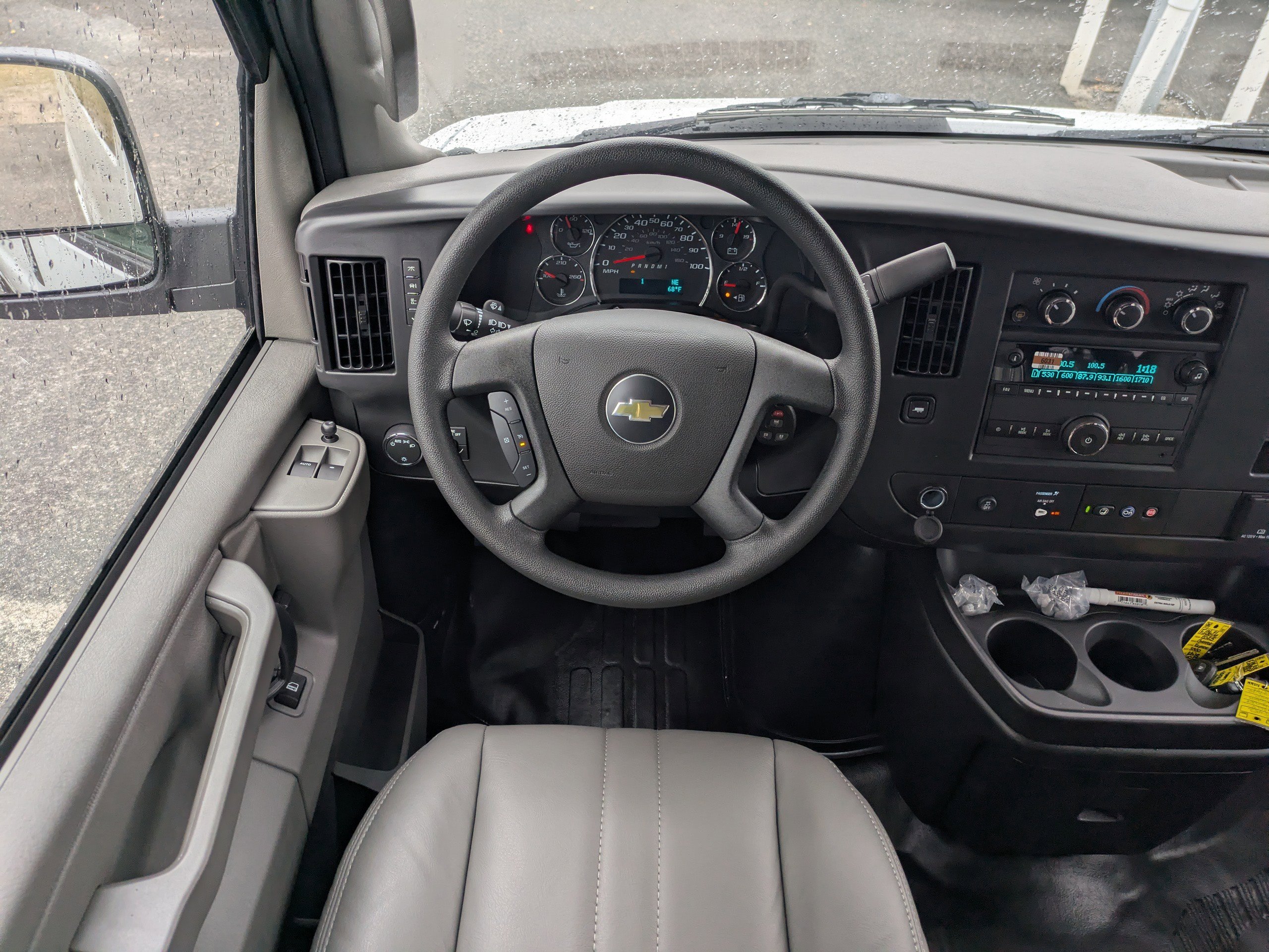 New 2025 Chevrolet Express 3500 LS RWD image 17
