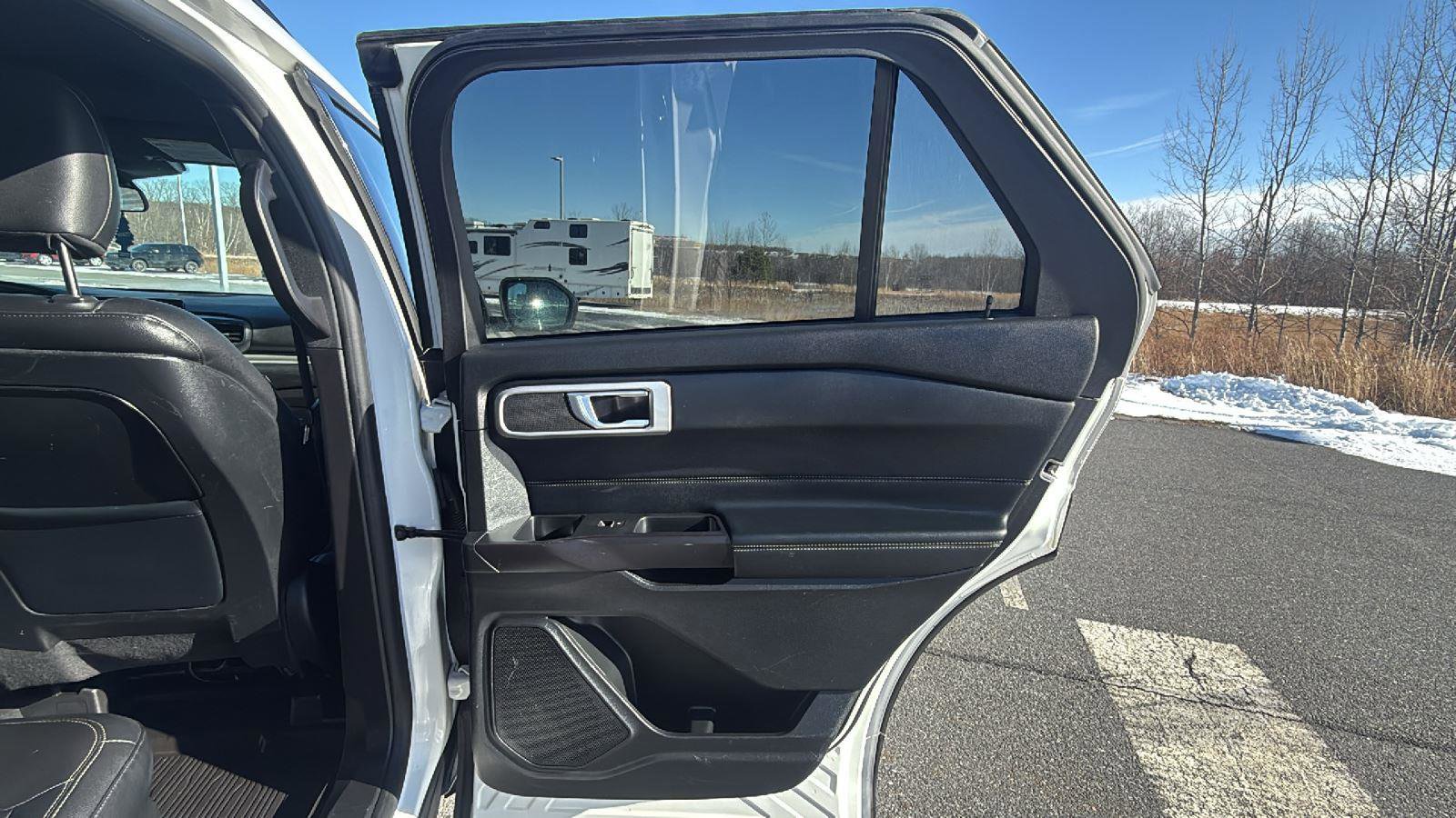 Used 2020 Ford Explorer XLT w/ Equipment Group 202A image 22