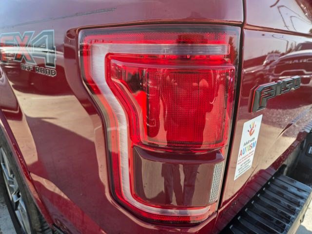Used 2017 Ford F150 Lariat w/ Equipment Group 502A Luxury AWD/4WD image 12
