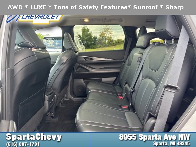 Used 2023 INFINITI QX60 Luxe image 17