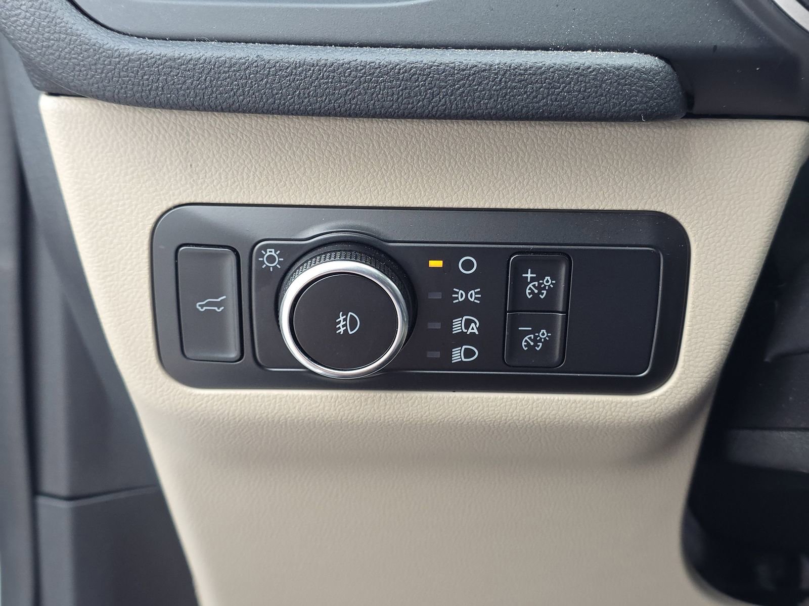 Used 2022 Ford Escape SEL image 25