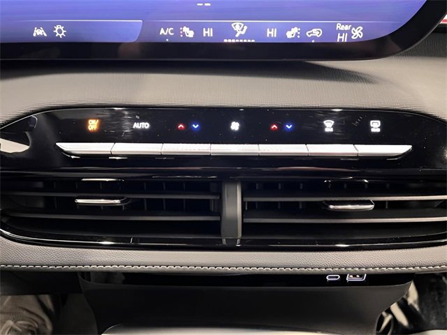 Certified 2025 Buick Enclave Sport Touring image 30