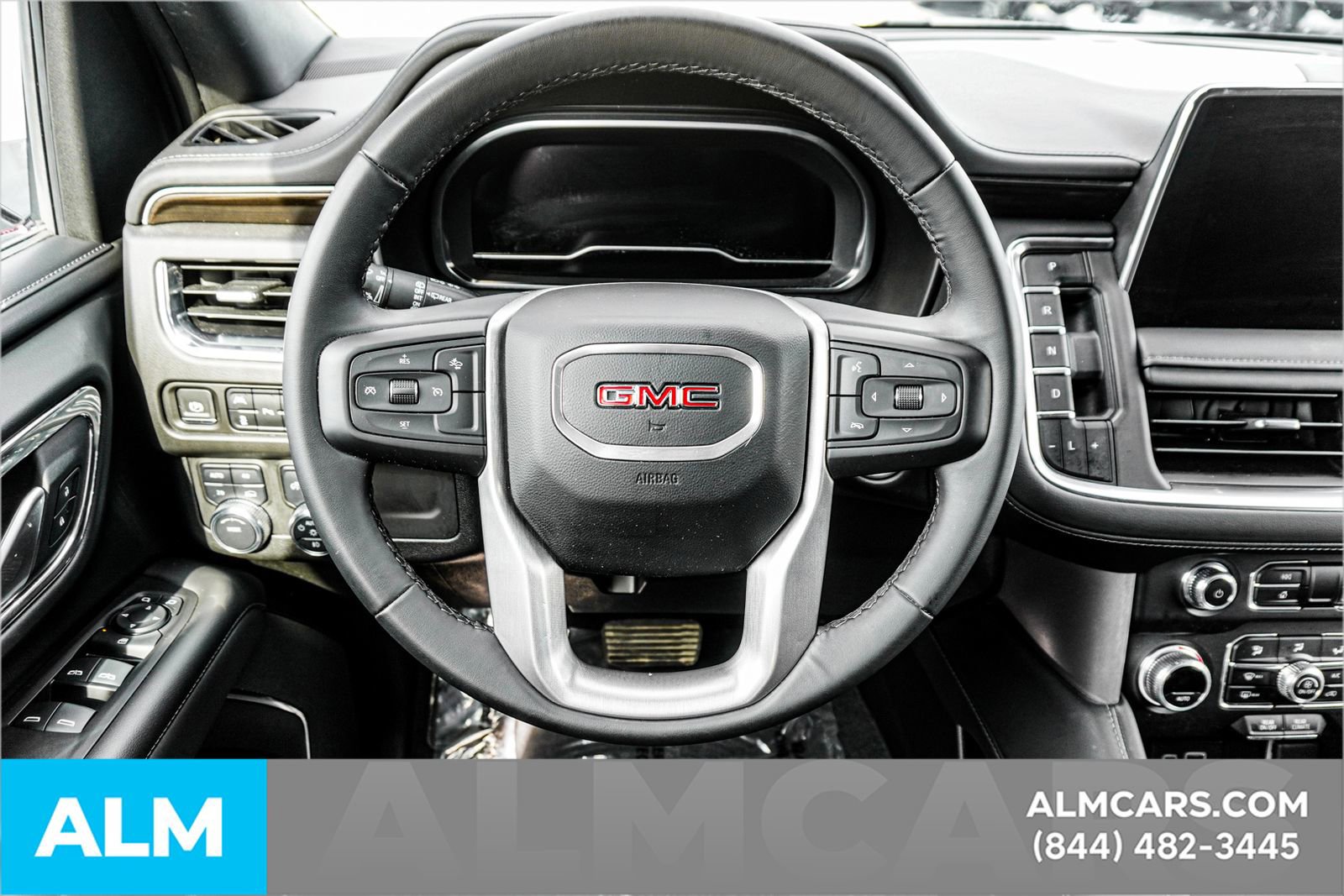 Used 2024 GMC Yukon SLE w/ LPO, Floor Liner Package image 29