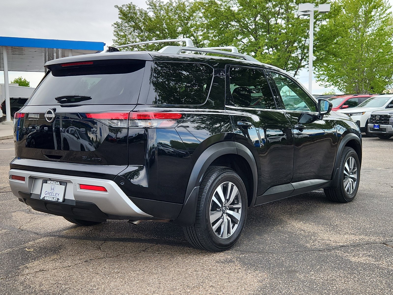 Used 2023 Nissan Pathfinder SL w/ Lighting Package (N92) AWD/4WD image 5