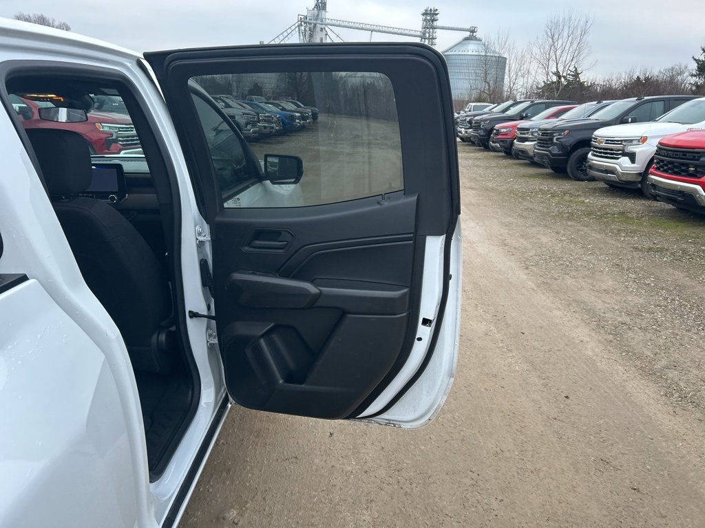 Used 2025 Chevrolet Colorado W/T image 18