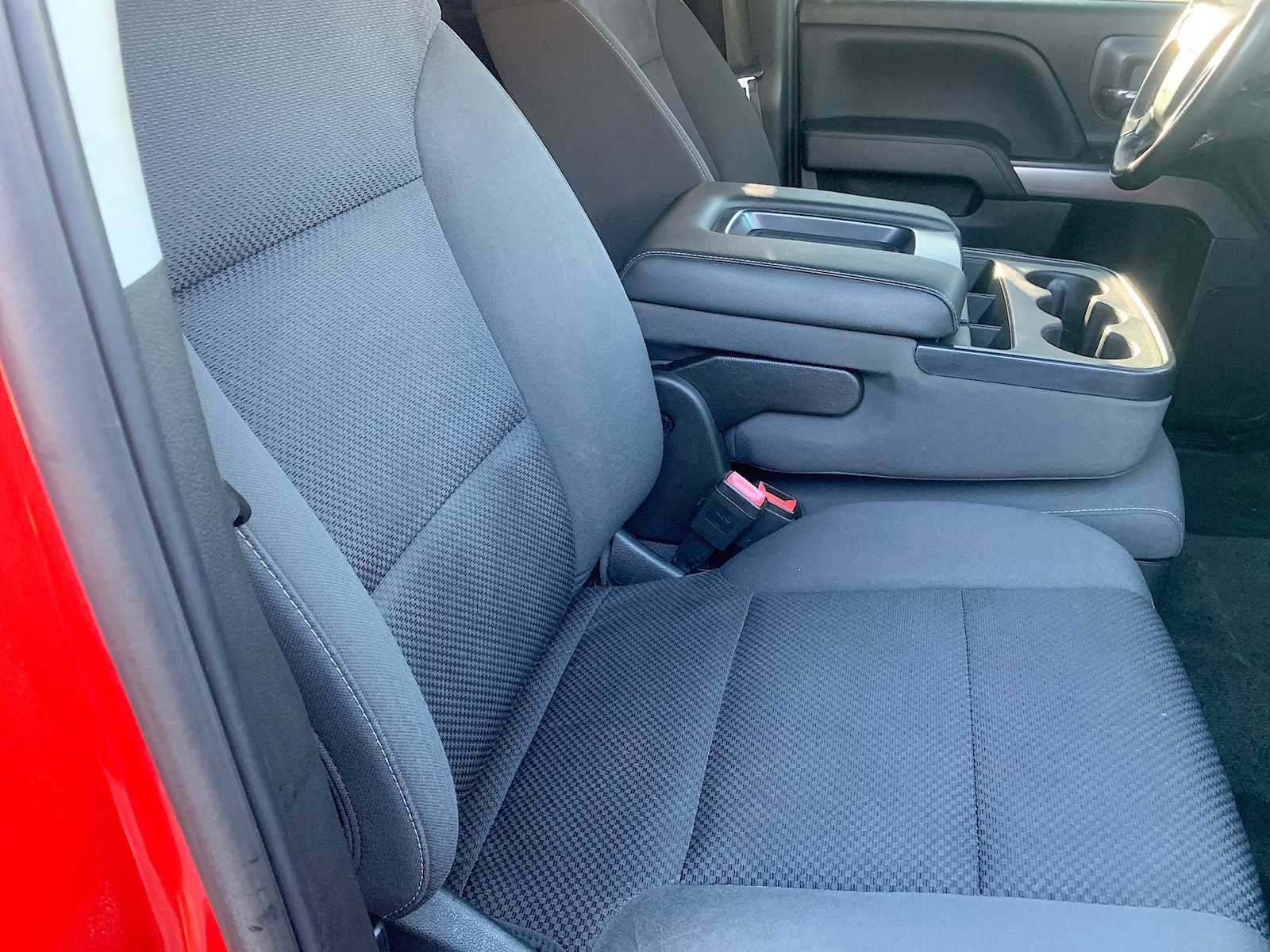 Used 2018 Chevrolet Silverado 1500 LT w/ All Star Edition image 24