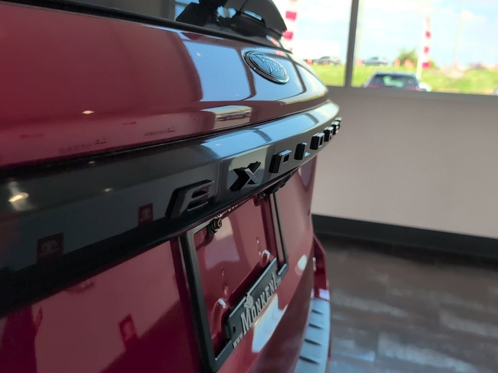 Used 2025 Ford Explorer ST-Line image 15