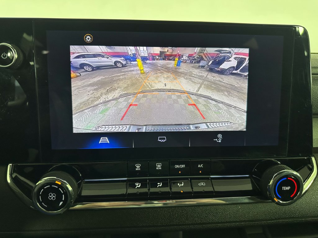 Used 2024 Chevrolet Colorado Trail Boss w/ Advanced Trailering Package AWD/4WD image 18