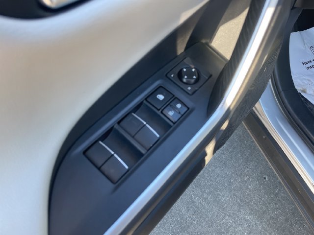 Used 2019 Toyota RAV4 Limited w/ Cold Weather Package FWD image 12